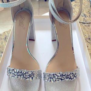 Jewel by Badgley Mischka Natala Heeled Sandal, Silver Glitter, Size 10